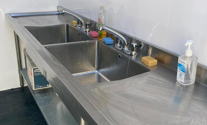 utility area showing communal sinks